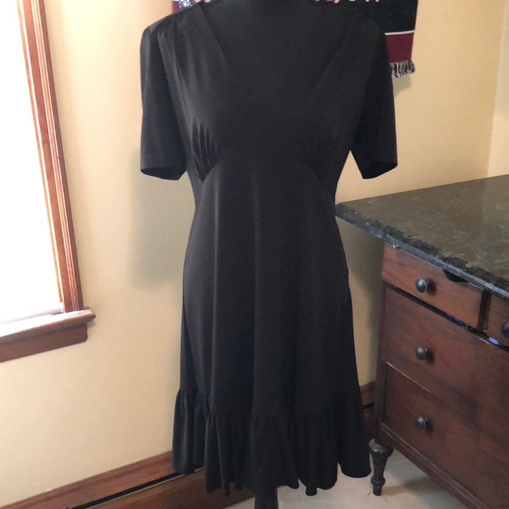 Michael  Kors dress. V neckline. Size L. Ptp 21” length 36”
